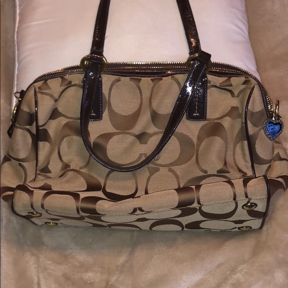 Authentic Coach purse - Picture 4 of 5